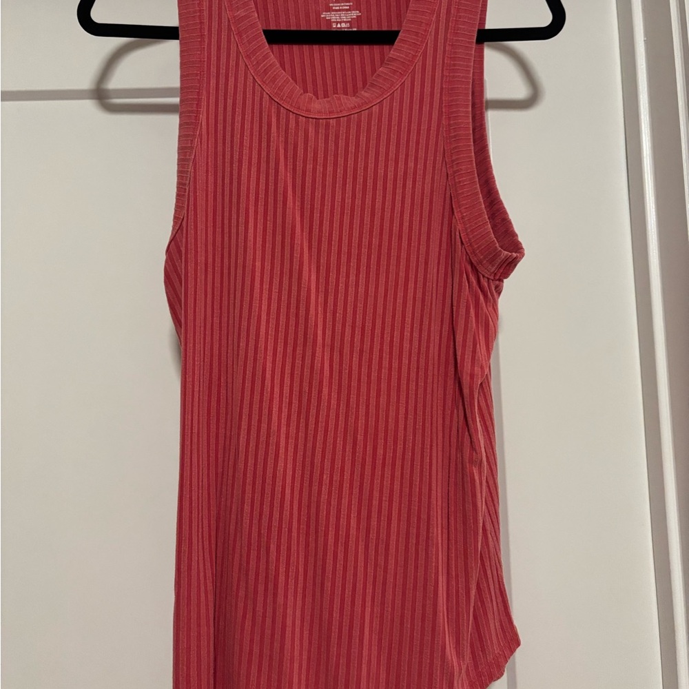 Women's Pink Sleeveless Top